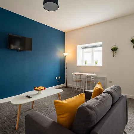 Legion House Four * مدليسبره